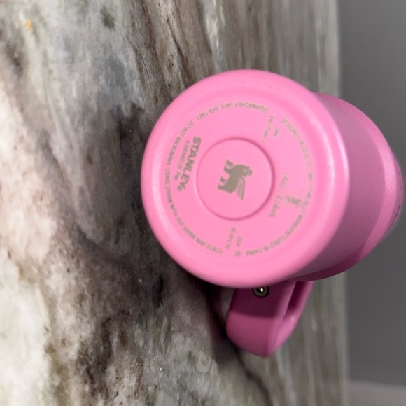 Stanley - Picture 5 of 5